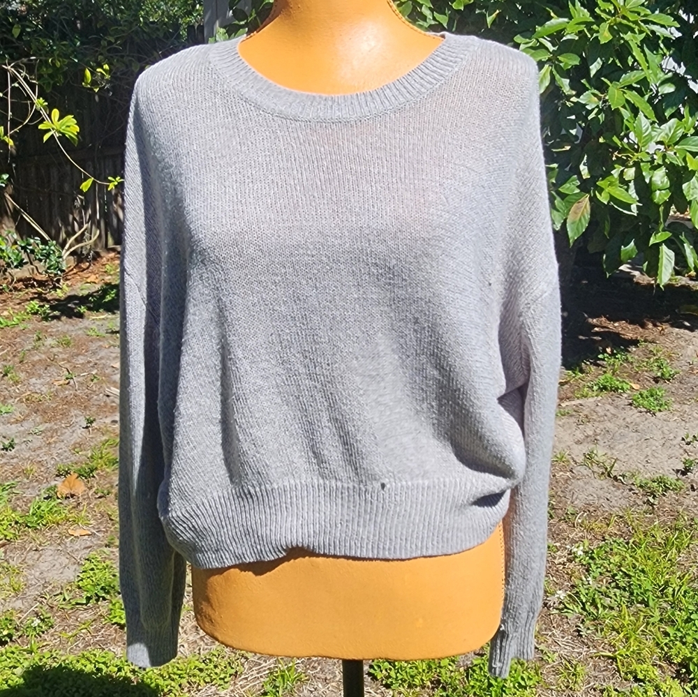 Grey H&M sweater size M